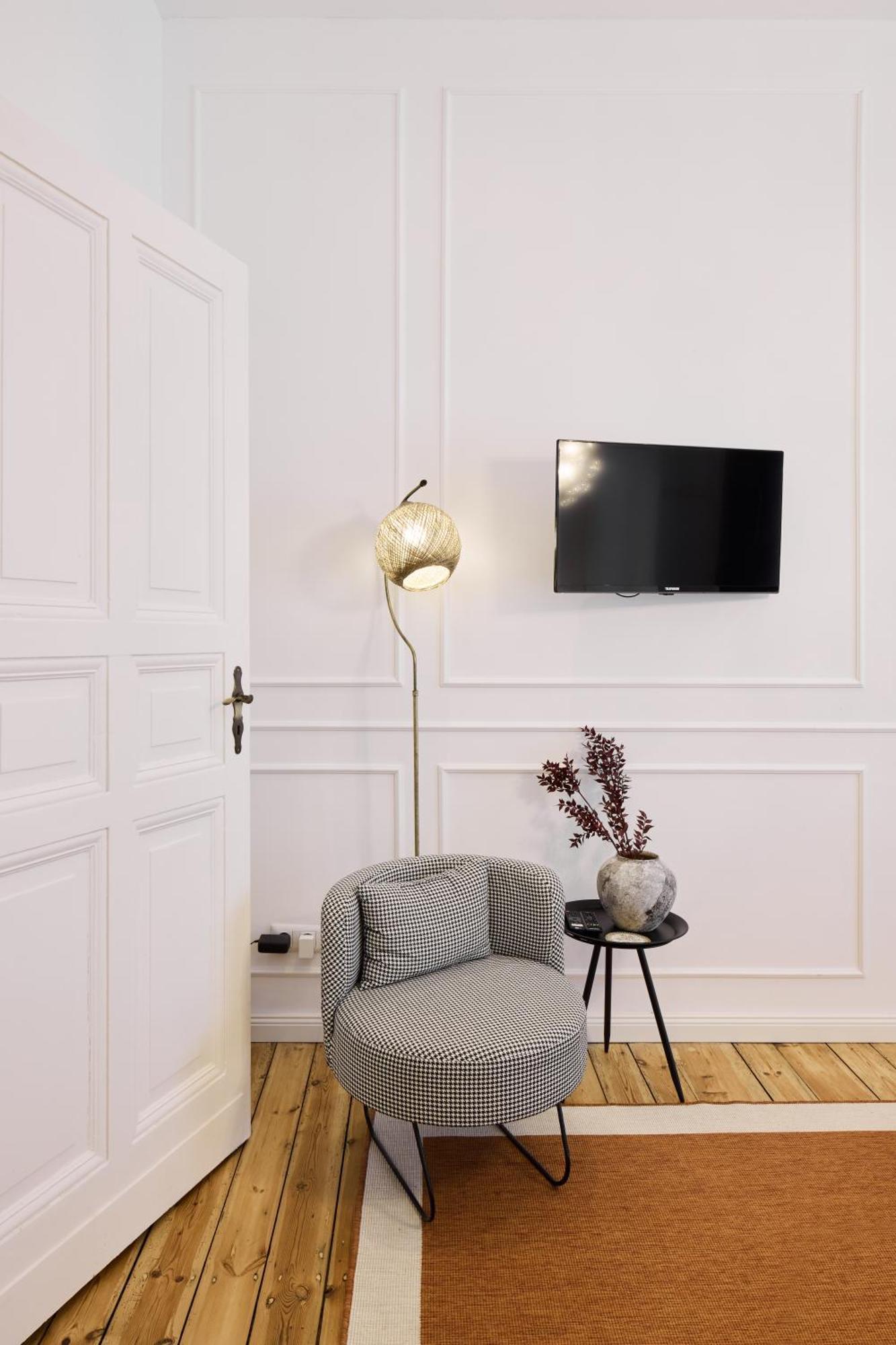Apartment Curated Refuge *